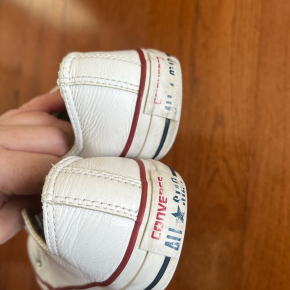 White Leather chuck Taylor Converse 7 - Picture 4 of 11